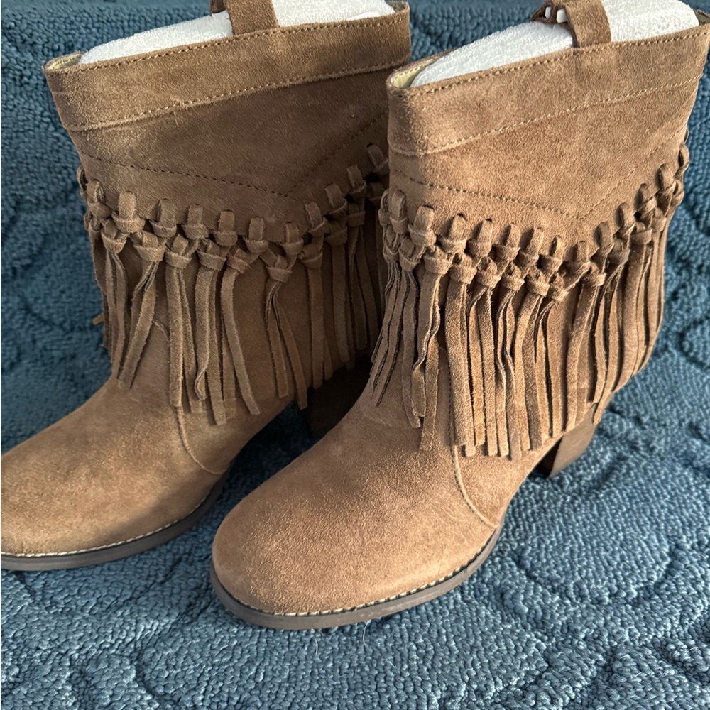 Sbicca Vintage Collection Fringe Khaki Suede Ankle Booties